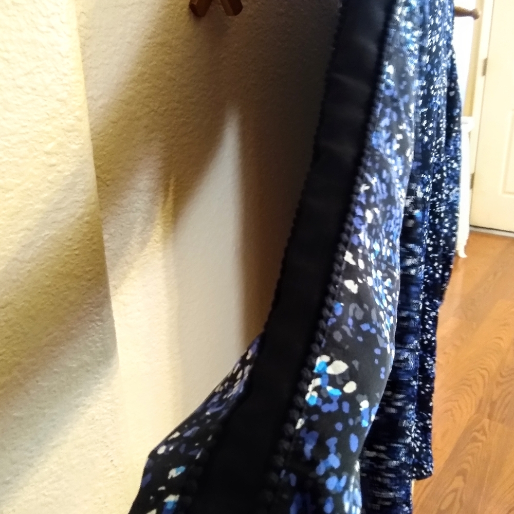 Banana Republic Blue & Black Abstract Dot Shift Dress - Picture 3 of 5